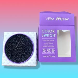 NWT / NIB - VERA MONA COLOR SWITCH MAKEUP BRUSH PAD CLEANER (purple tin)